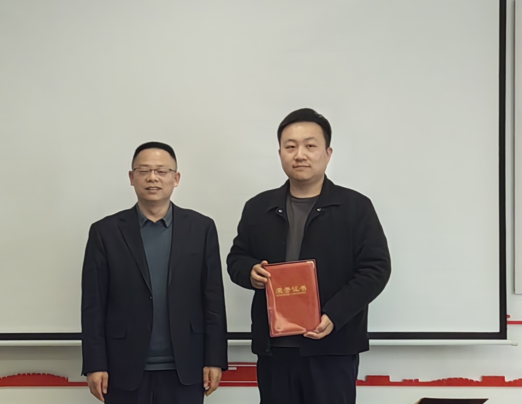 08b3c376c32ab29f5f9f94ab2343fecf 08b3c376c32ab29f5f9f94ab2343fecf